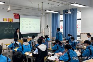 王晓龙晒7岁儿子获巴列卡诺梯队官方试训函：爸妈陪你勇敢追梦